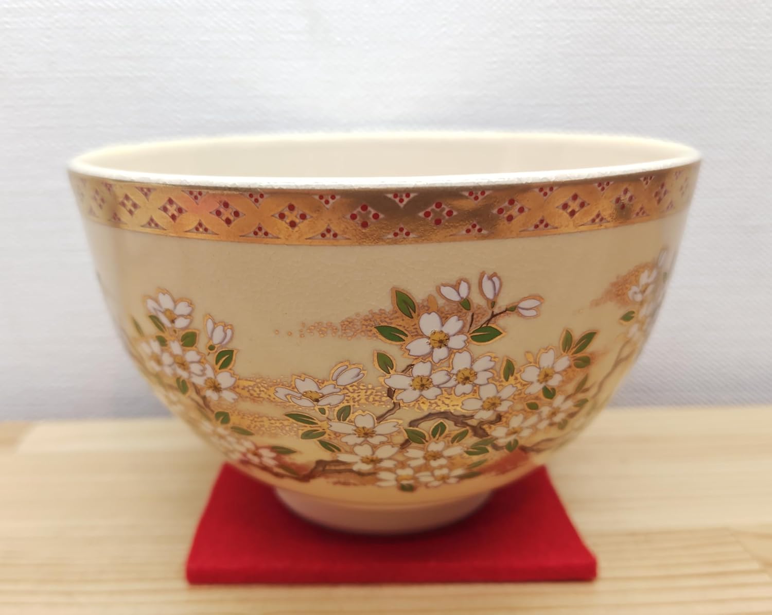 逢絢亭】茶道具 茶碗 抹茶碗 抹茶茶碗 美濃焼 薩摩写 桜の図 宮地